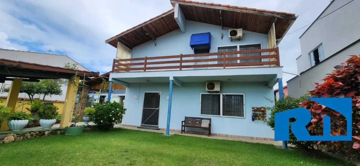 Foto 1 de Casa com 5 quartos à venda, 720m2 em Jardim Britânia, Caraguatatuba - SP