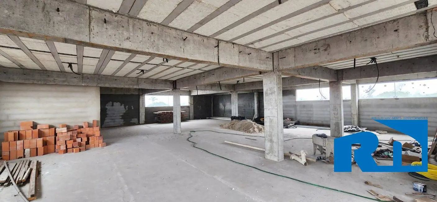 Foto 4 de Sala Comercial à venda, 720m2 em Travessão, Caraguatatuba - SP