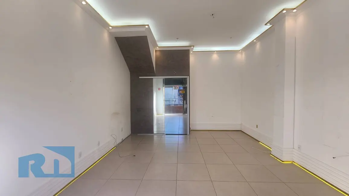 Foto 4 de Sala Comercial para alugar, 80m2 em Centro, Caraguatatuba - SP