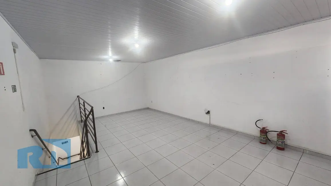 Foto 8 de Sala Comercial para alugar, 80m2 em Centro, Caraguatatuba - SP