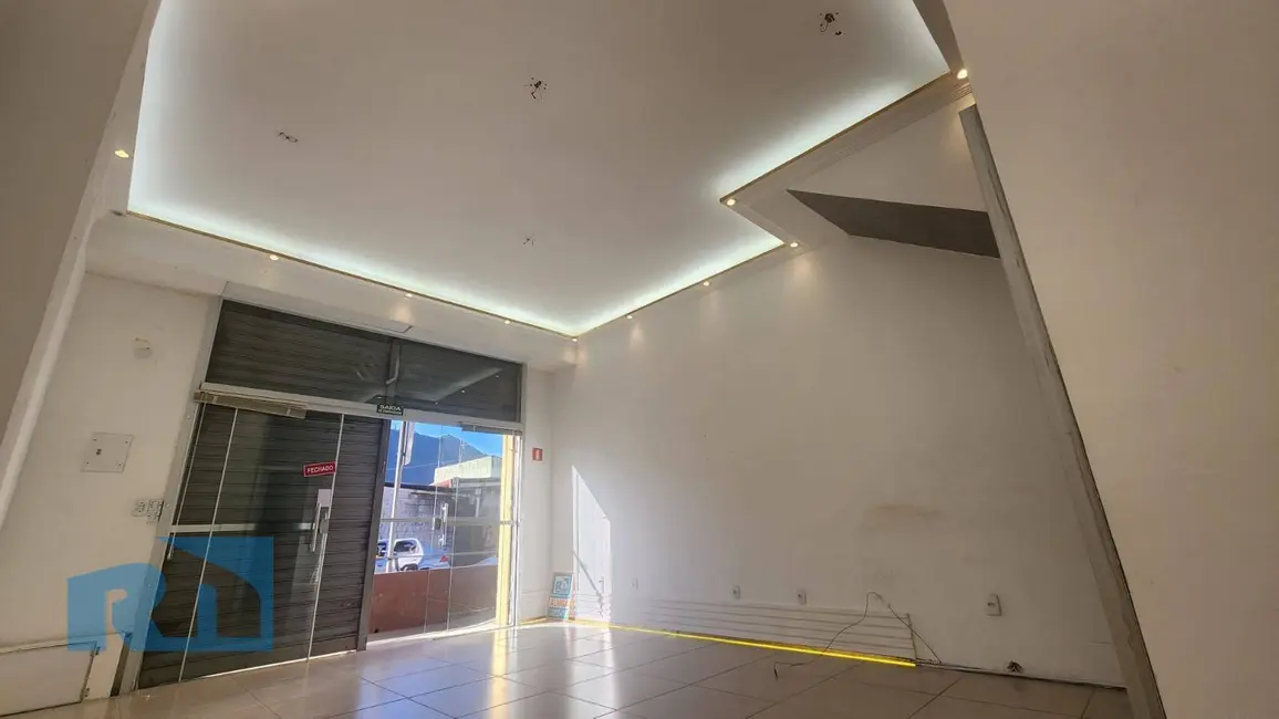 Foto 1 de Sala Comercial para alugar, 80m2 em Centro, Caraguatatuba - SP
