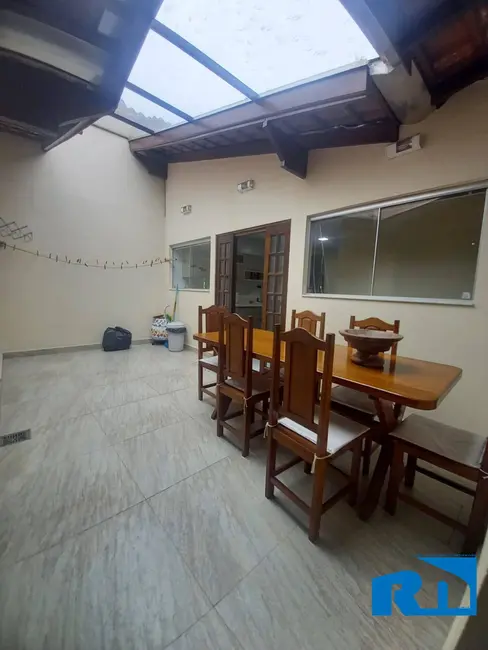Casa com 3 quartos à venda, 250m2 em Massaguaçu, Caraguatatuba - SP - imagem 6 Foto 6 de Casa com 3 quartos à venda, 250m2 em Massaguaçu, Caraguatatuba - SP