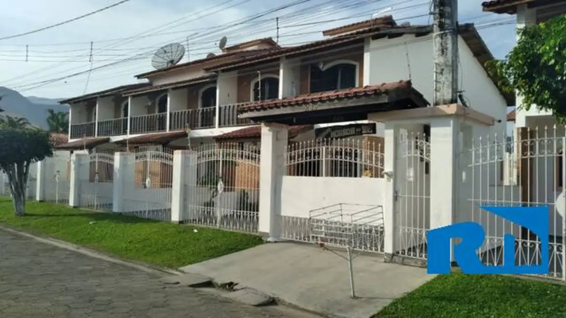 Foto 1 de Casa com 2 quartos à venda em Martim de Sá, Caraguatatuba - SP