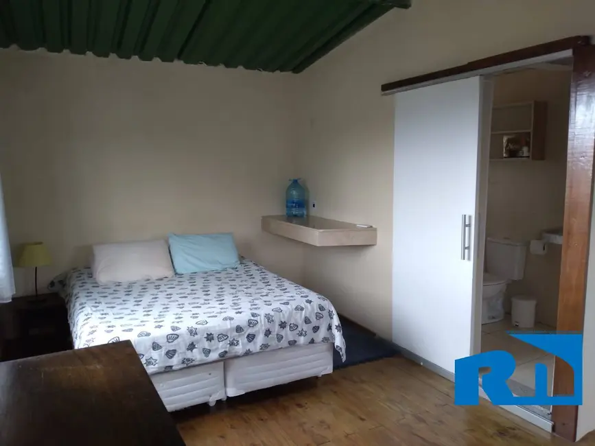 Foto 7 de Casa com 3 quartos à venda em Balneário Copacabana, Caraguatatuba - SP