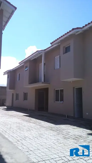 Foto 1 de Sobrado com 3 quartos à venda, 130m2 em Pontal de Santa Marina, Caraguatatuba - SP