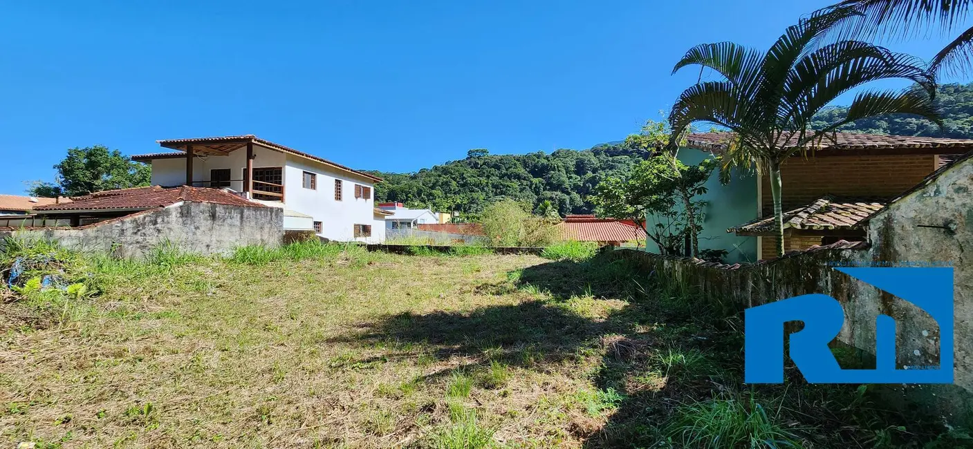 Foto 1 de Terreno / Lote à venda, 364m2 em Massaguaçu, Caraguatatuba - SP