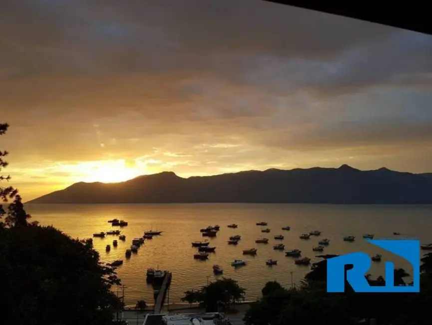 Foto 3 de Casa com 3 quartos à venda, 750m2 em Sao Sebastiao - SP