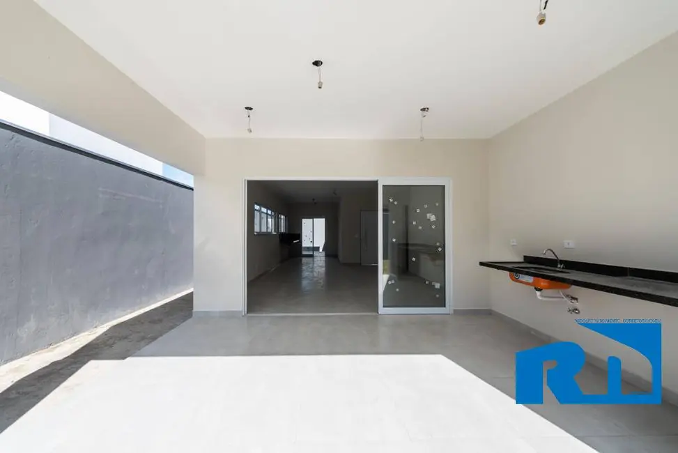 Foto 10 de Casa à venda, 360m2 em Pontal de Santa Marina, Caraguatatuba - SP