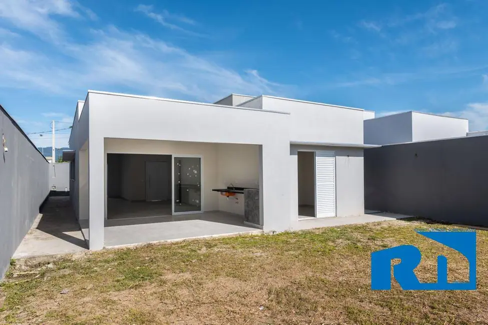 Foto 2 de Casa à venda, 360m2 em Pontal de Santa Marina, Caraguatatuba - SP