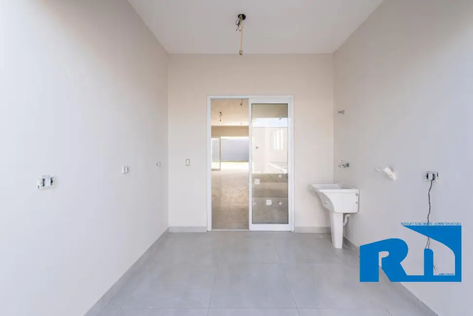 Foto 17 de Casa à venda, 360m2 em Pontal de Santa Marina, Caraguatatuba - SP