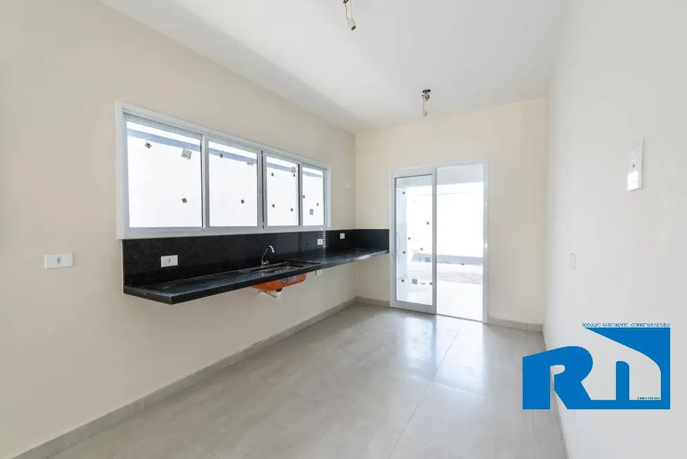 Foto 11 de Casa à venda, 360m2 em Pontal de Santa Marina, Caraguatatuba - SP