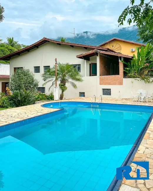 Foto 1 de Casa com 5 quartos à venda, 720m2 em Park Imperial, Caraguatatuba - SP