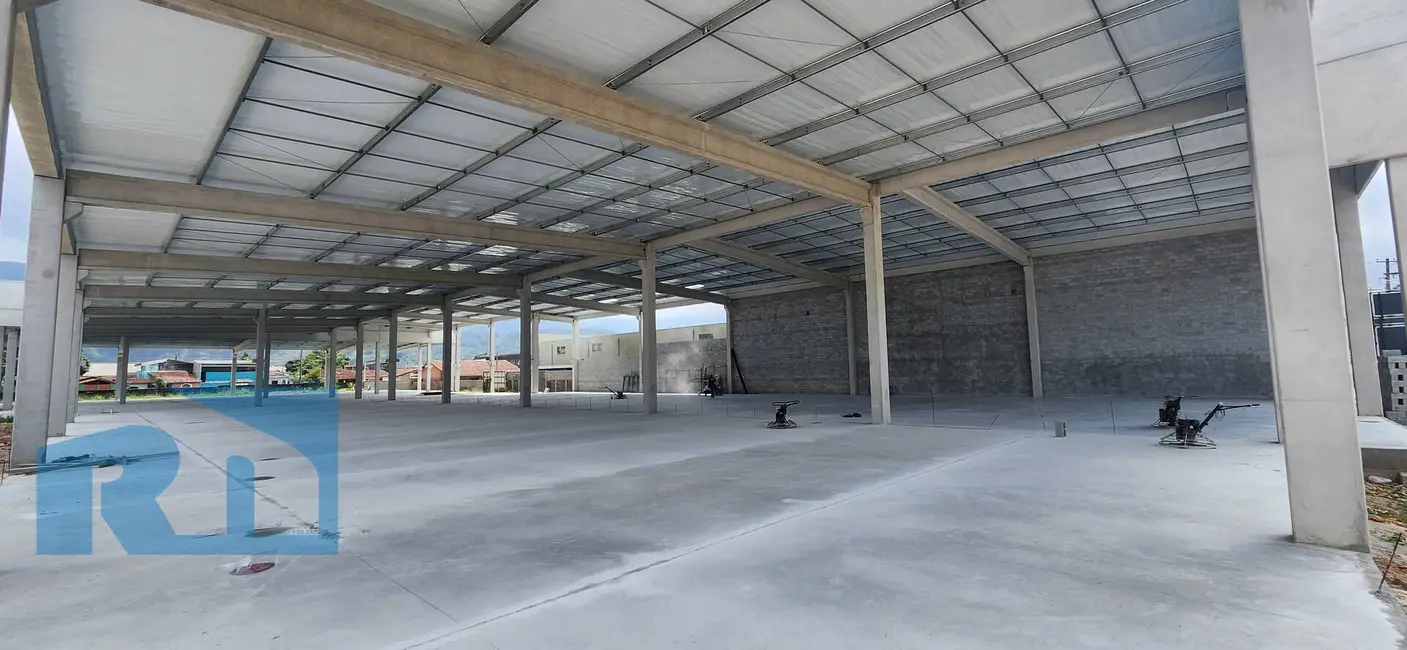 Foto 3 de Armazém / Galpão à venda e para alugar, 7500m2 em Indaiá, Caraguatatuba - SP