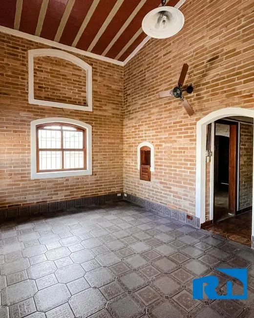 Foto 5 de Casa com 3 quartos à venda, 330m2 em Jardim Primavera, Caraguatatuba - SP