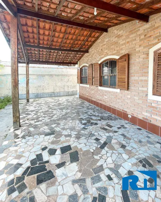 Foto 3 de Casa com 3 quartos à venda, 330m2 em Jardim Primavera, Caraguatatuba - SP