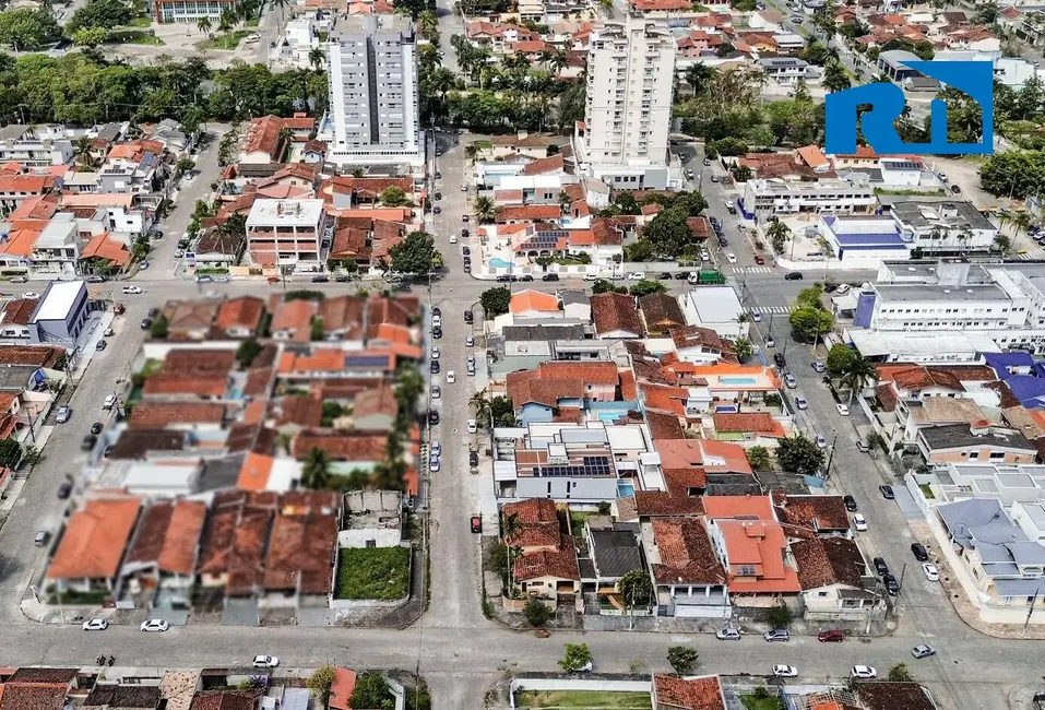 Foto 3 de Terreno / Lote à venda, 357m2 em Jardim Primavera, Caraguatatuba - SP