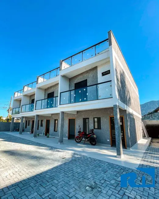 Foto 2 de Casa com 2 quartos à venda, 148m2 em Massaguaçu, Caraguatatuba - SP