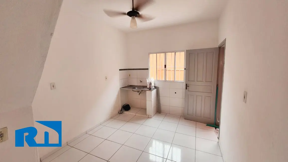 Foto 3 de Casa com 2 quartos à venda, 86m2 em Caraguatatuba - SP