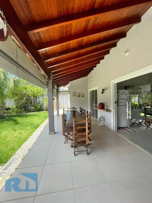 Foto 6 de Casa com 3 quartos à venda, 403m2 em Cidade Jardim, Caraguatatuba - SP