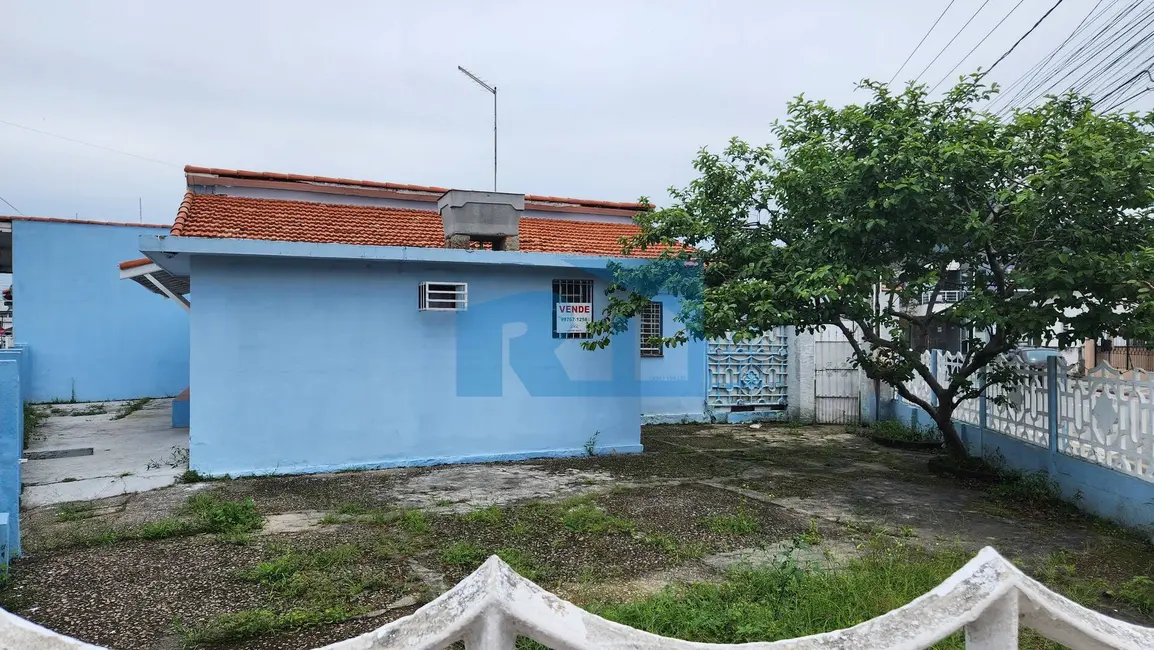 Casa com 2 quartos à venda, 260m2 em Centro, Caraguatatuba - SP - imagem 8 Foto 8 de Casa com 2 quartos à venda, 260m2 em Centro, Caraguatatuba - SP