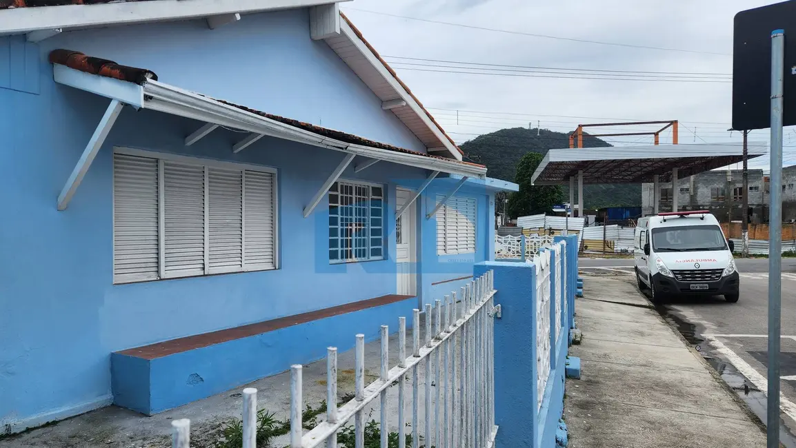 Foto 2 de Casa com 2 quartos à venda, 260m2 em Centro, Caraguatatuba - SP