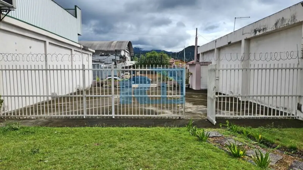Casa para alugar, 300m2 em Indaiá, Caraguatatuba - SP - imagem 9 Foto 9 de Casa para alugar, 300m2 em Indaiá, Caraguatatuba - SP