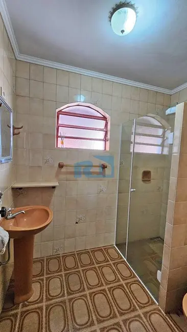 Foto 10 de Casa para alugar em Indaiá, Caraguatatuba - SP