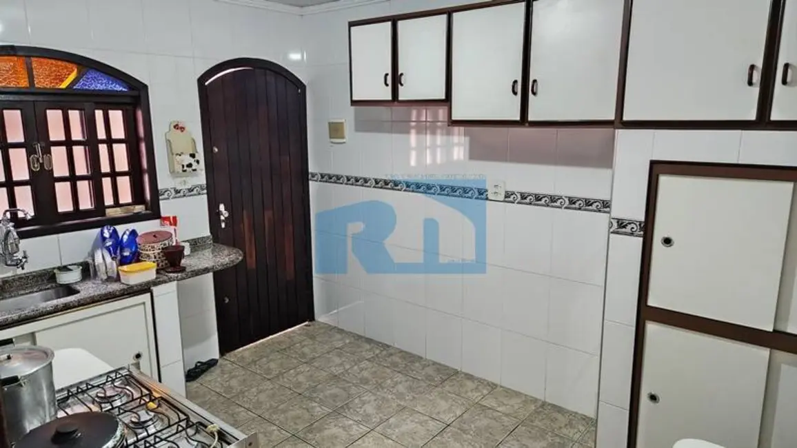 Foto 15 de Casa para alugar em Indaiá, Caraguatatuba - SP
