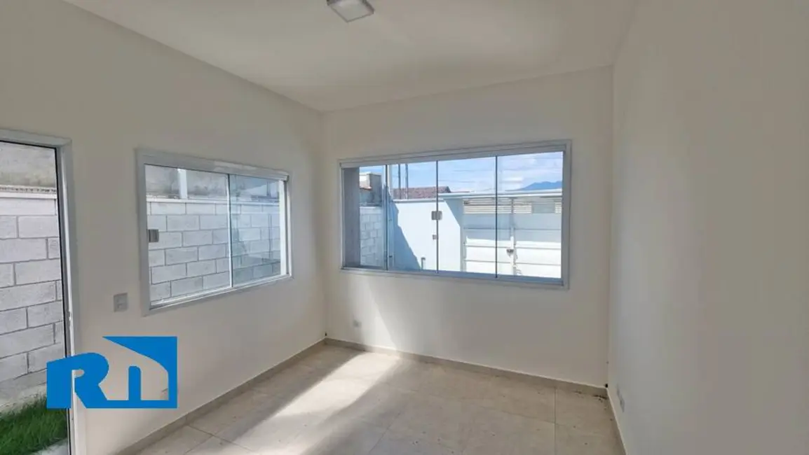 Foto 3 de Casa com 2 quartos à venda, 125m2 em Balneário dos Golfinhos, Caraguatatuba - SP
