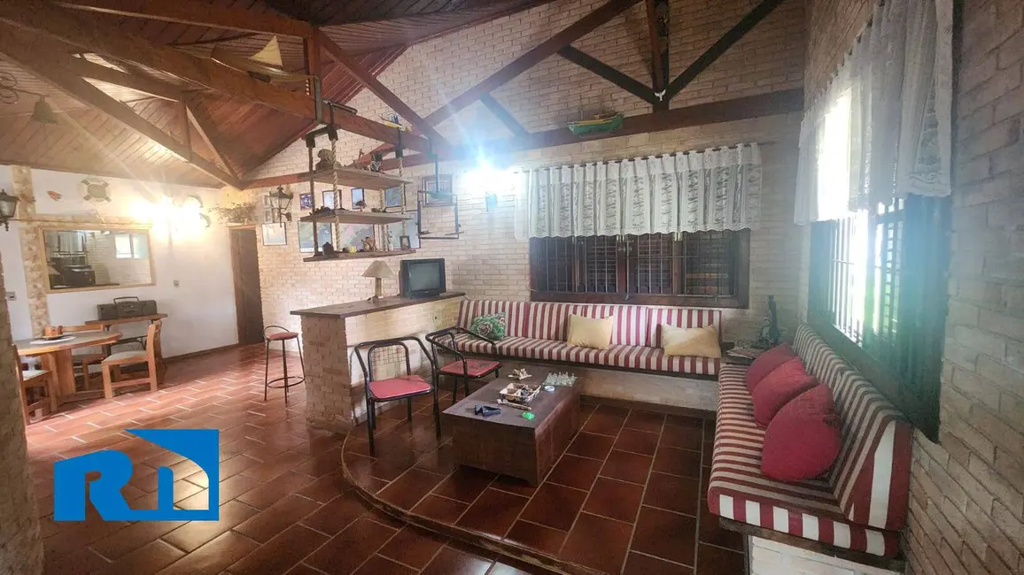 Foto 4 de Casa com 3 quartos à venda, 528m2 em Sumaré, Caraguatatuba - SP