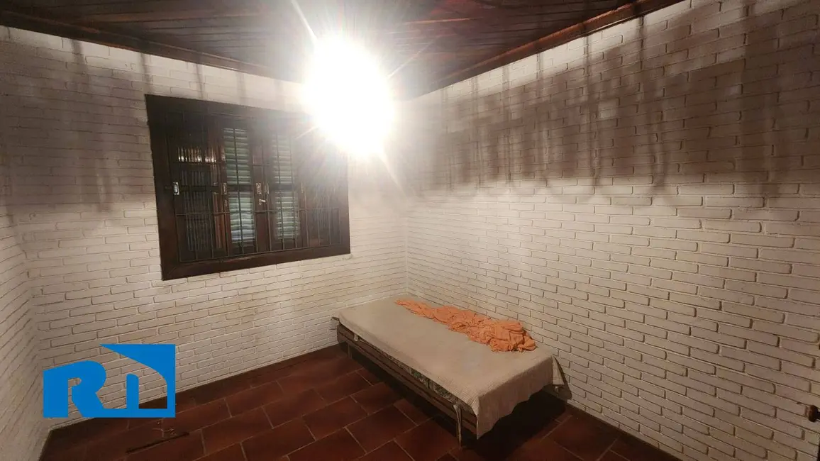 Foto 8 de Casa com 3 quartos à venda, 528m2 em Sumaré, Caraguatatuba - SP