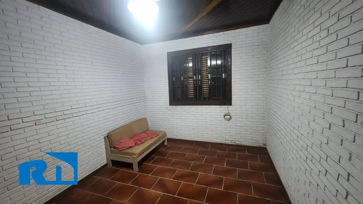 Foto 5 de Casa com 3 quartos à venda, 528m2 em Sumaré, Caraguatatuba - SP