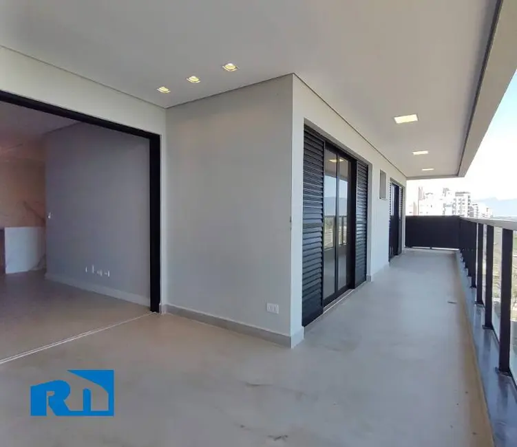 Foto 2 de Apartamento à venda, 116m2 em Indaiá, Caraguatatuba - SP