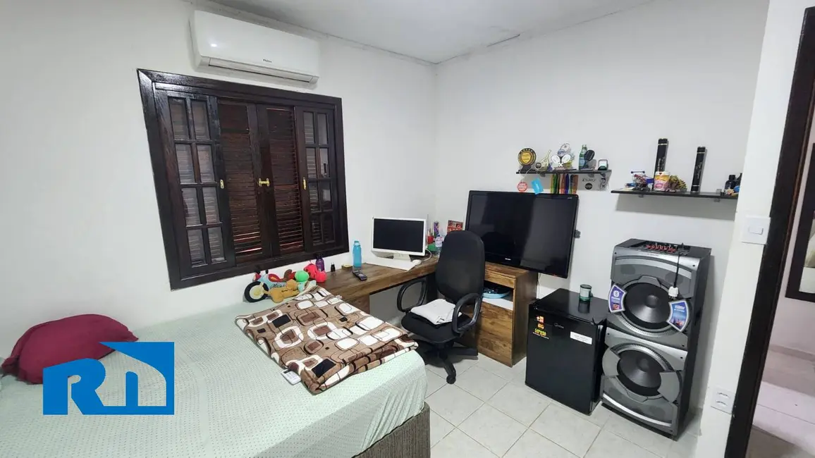 Foto 9 de Casa com 2 quartos à venda, 90m2 em Caraguatatuba - SP