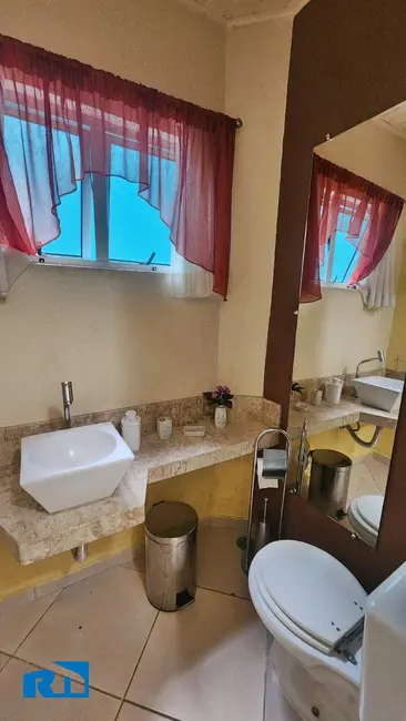 Foto 6 de Casa com 8 quartos para alugar, 680m2 em Praia das Palmeiras, Caraguatatuba - SP