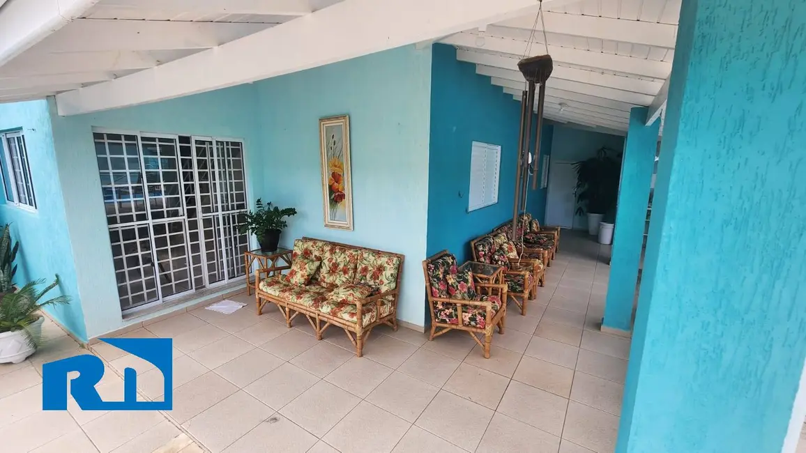 Foto 2 de Casa com 8 quartos para alugar, 680m2 em Praia das Palmeiras, Caraguatatuba - SP