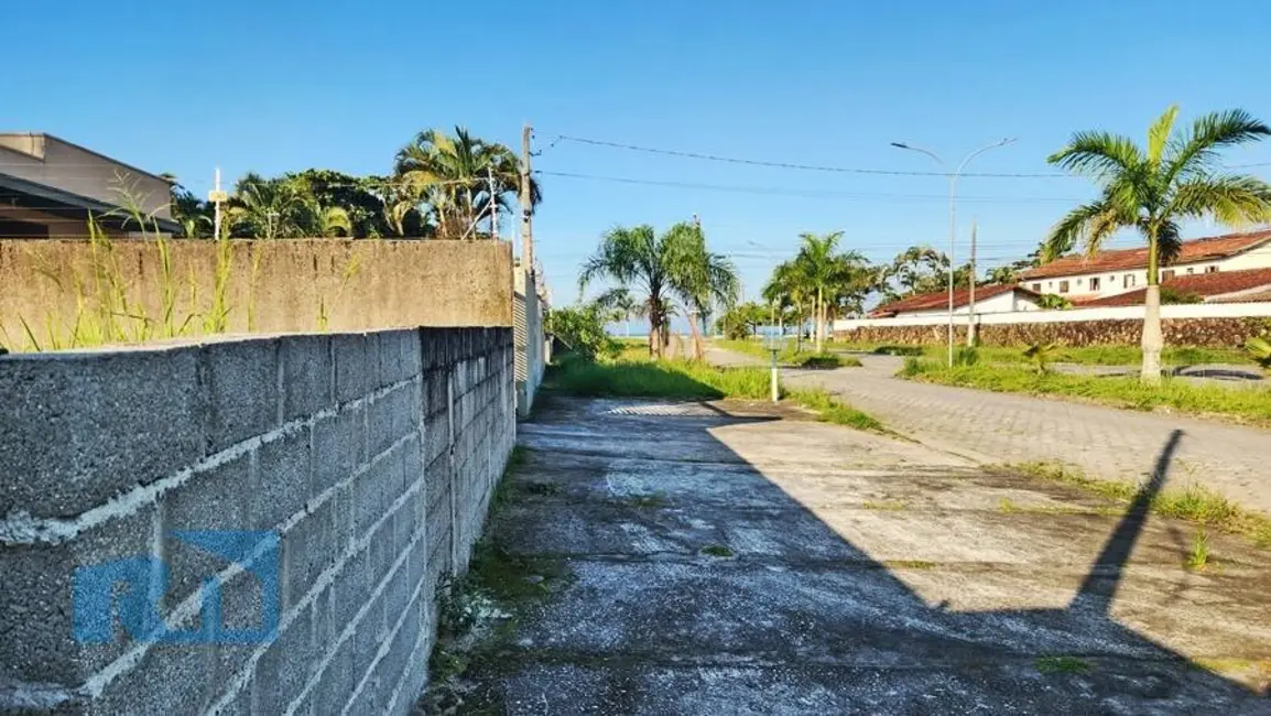 Foto 1 de Terreno / Lote à venda, 500m2 em Praia das Palmeiras, Caraguatatuba - SP