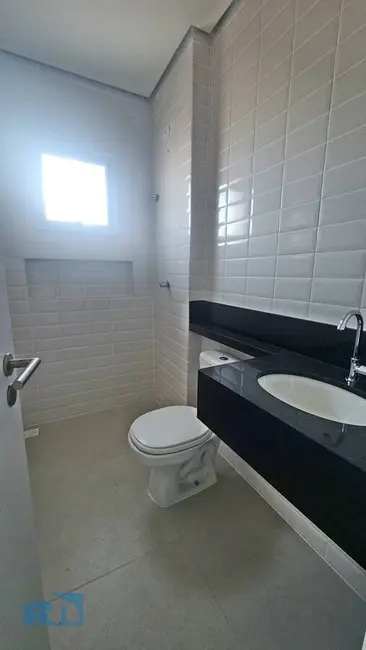 Foto 9 de Apartamento com 2 quartos à venda, 77m2 em Jardim Britânia, Caraguatatuba - SP