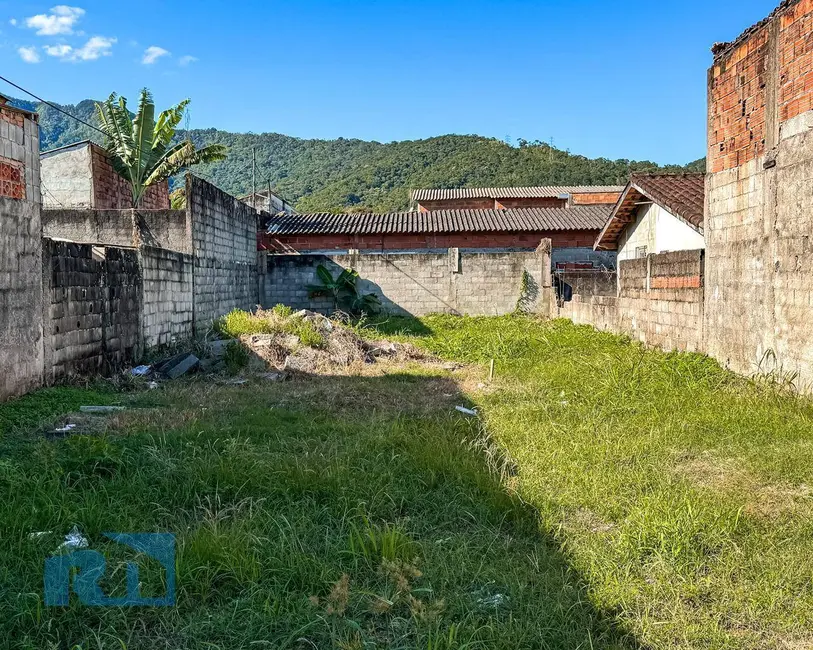 Foto 2 de Terreno / Lote à venda, 264m2 em Rio do Ouro, Caraguatatuba - SP