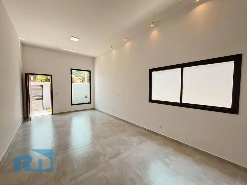 Foto 3 de Casa com 3 quartos à venda, 250m2 em Massaguaçu, Caraguatatuba - SP