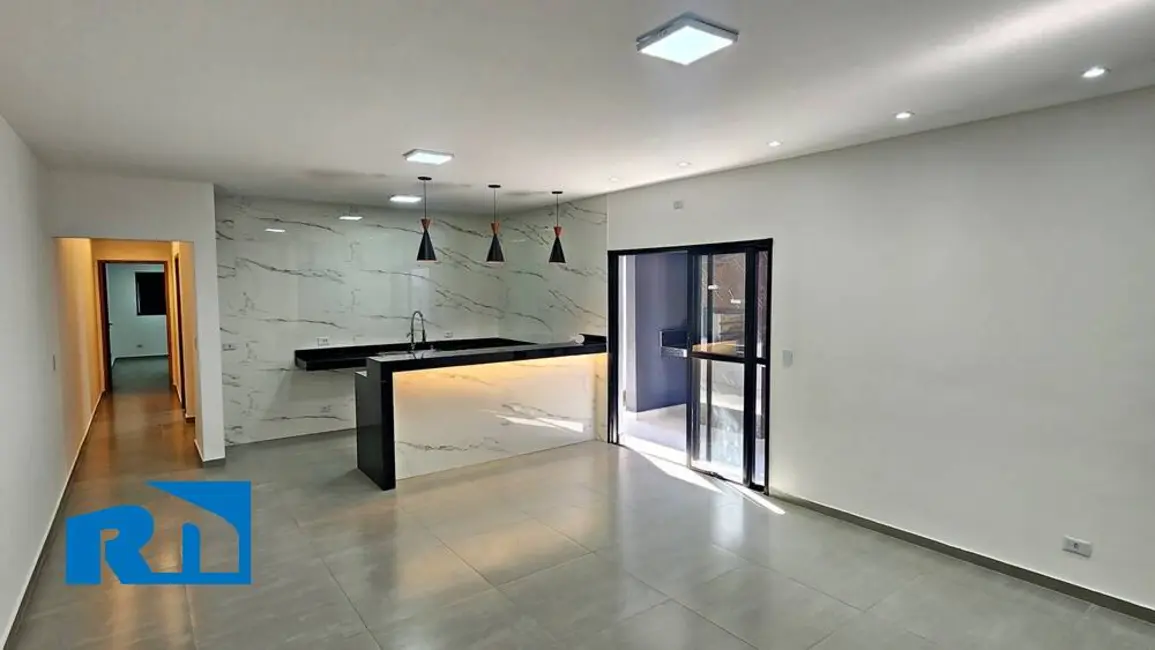 Foto 4 de Casa com 3 quartos à venda, 245m2 em Jardim das Gaivotas, Caraguatatuba - SP