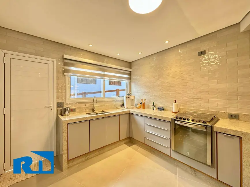 Foto 6 de Casa com 3 quartos à venda, 100m2 em Caraguatatuba - SP