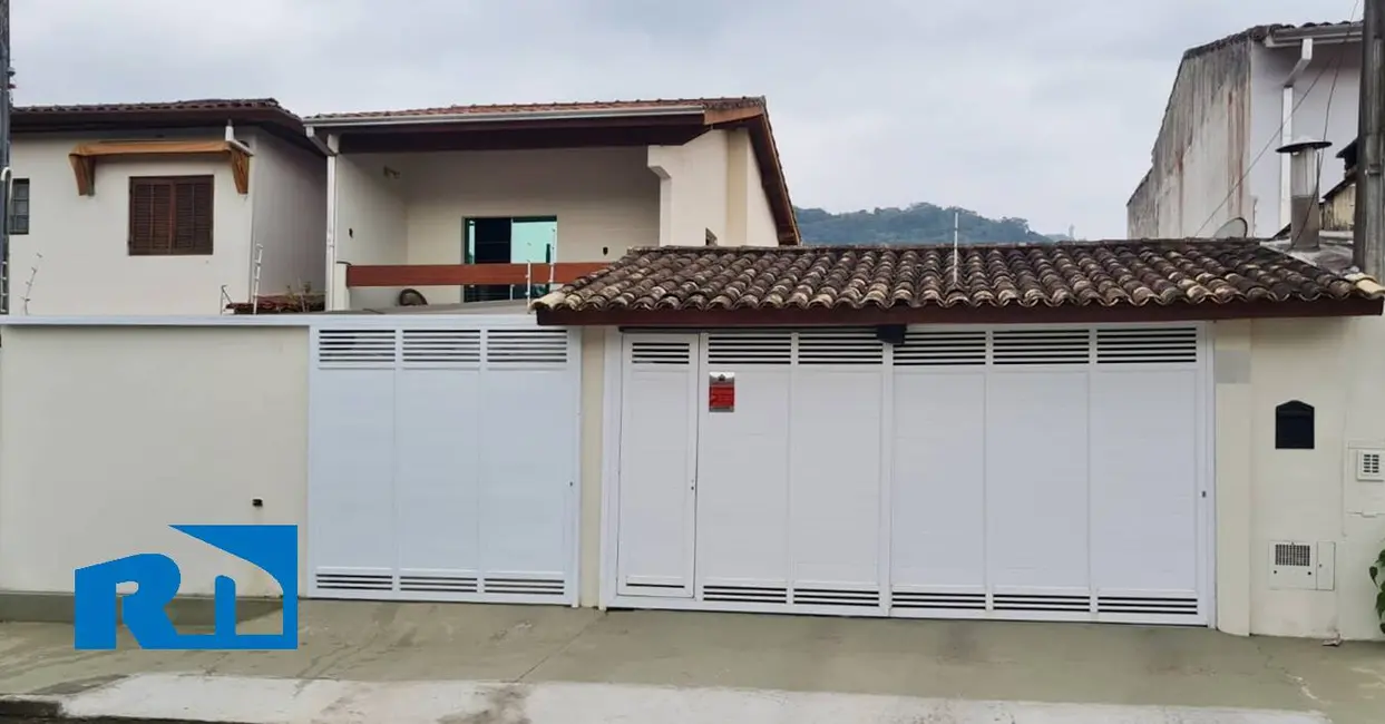 Foto 1 de Casa com 3 quartos à venda, 200m2 em Caraguatatuba - SP