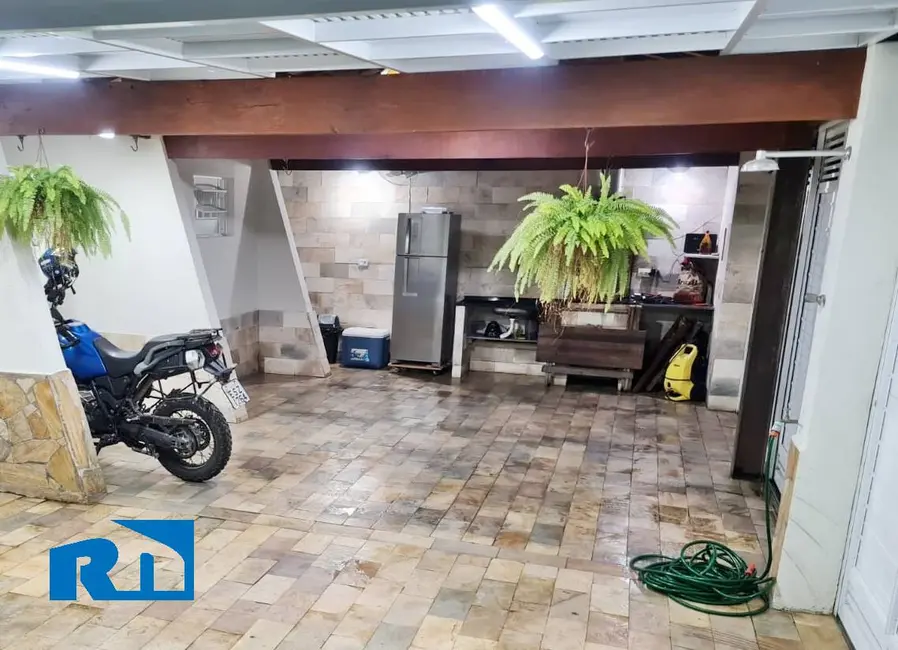 Casa com 3 quartos à venda, 200m2 em Caraguatatuba - SP - imagem 8 Foto 8 de Casa com 3 quartos à venda, 200m2 em Caraguatatuba - SP