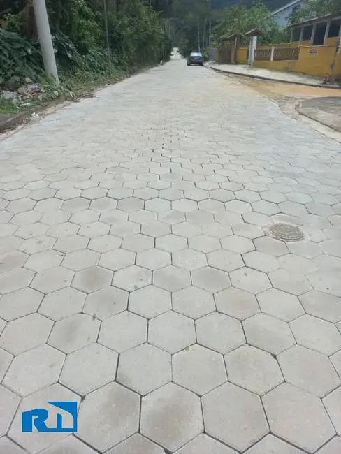 Foto 2 de Terreno / Lote à venda, 400m2 em Verde Mar, Caraguatatuba - SP