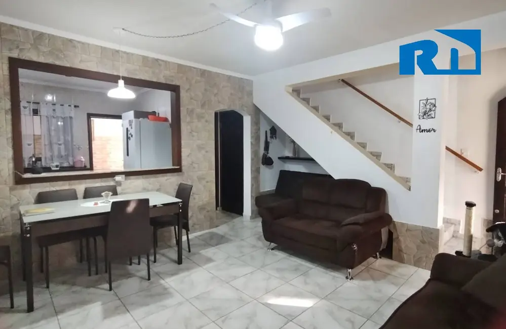 Foto 4 de Casa com 2 quartos à venda, 102m2 em Prainha, Caraguatatuba - SP