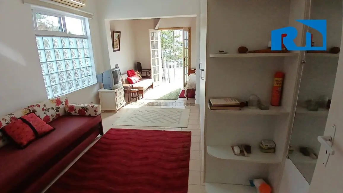 Casa com 4 quartos à venda, 313m2 em Martim de Sá, Caraguatatuba - SP - imagem 9 Foto 9 de Casa com 4 quartos à venda, 313m2 em Martim de Sá, Caraguatatuba - SP