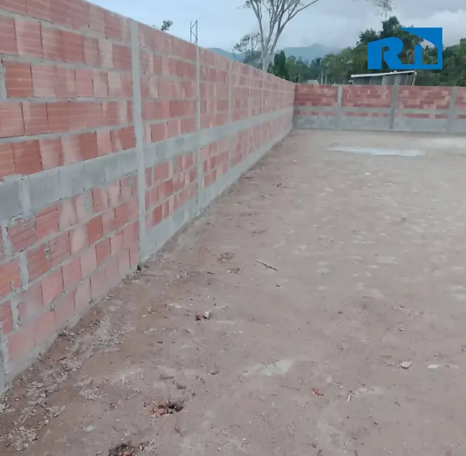 Foto 2 de Terreno / Lote à venda, 150m2 em Caraguatatuba - SP