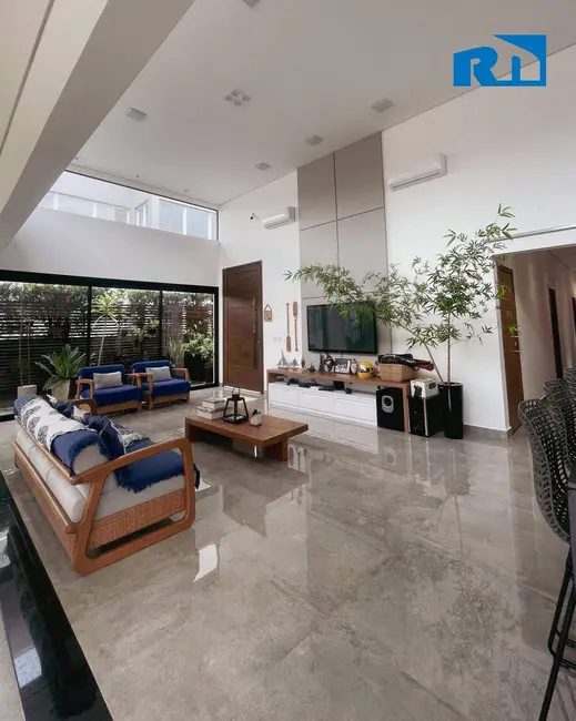 Foto 2 de Casa com 4 quartos à venda, 390m2 em Costa Nova, Caraguatatuba - SP