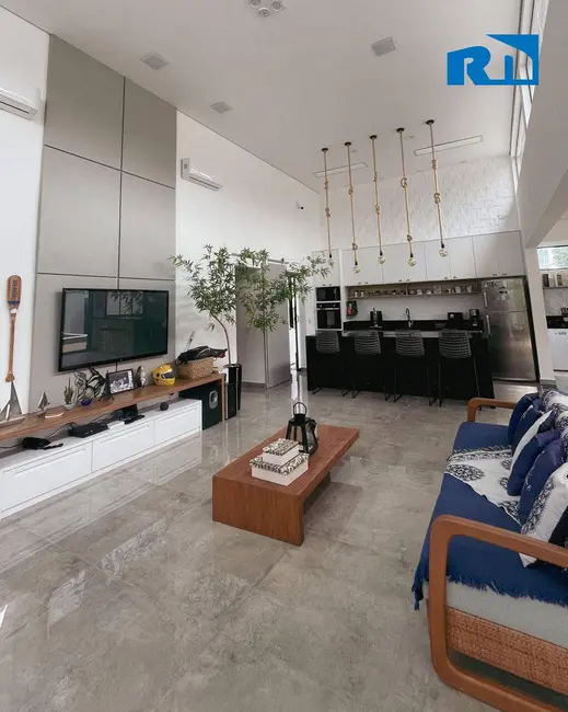 Foto 3 de Casa com 4 quartos à venda, 390m2 em Costa Nova, Caraguatatuba - SP